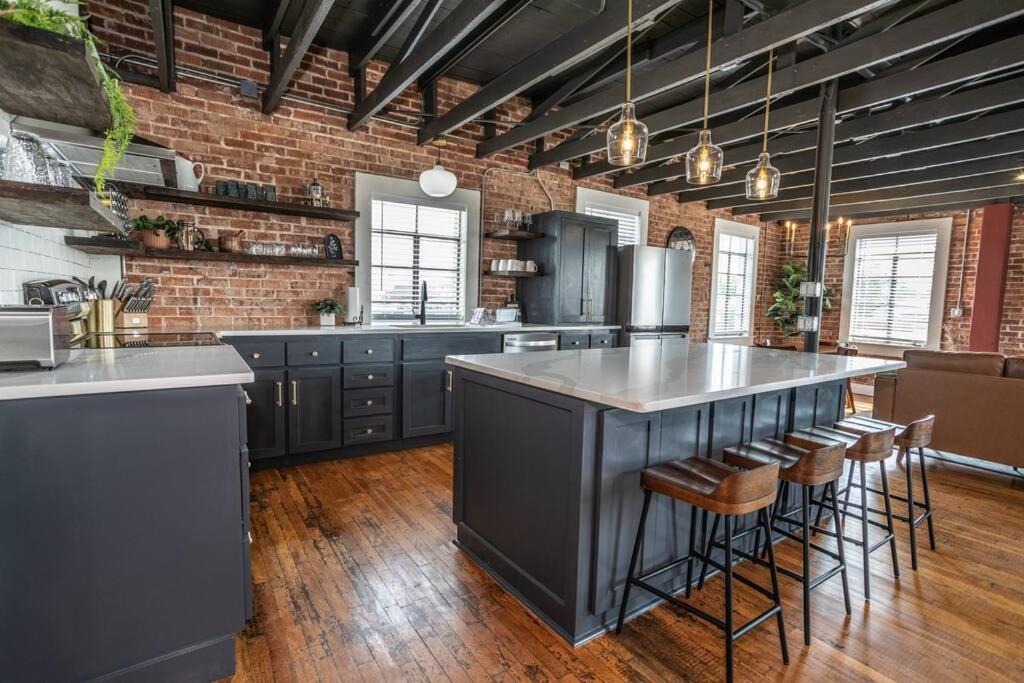 The Loft At 113 - Gateway To The North Texas Hill Country Apartment Muenster Ngoại thất bức ảnh