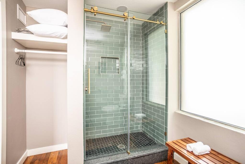 The Loft At 113 - Gateway To The North Texas Hill Country Apartment Muenster Ngoại thất bức ảnh
