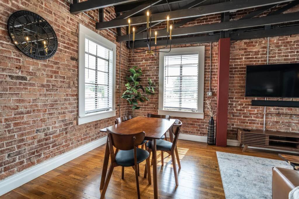 The Loft At 113 - Gateway To The North Texas Hill Country Apartment Muenster Ngoại thất bức ảnh